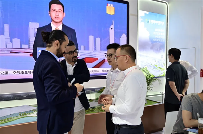 超强人气！2024SNEC汇耀品尚能源科技柔性光伏支架大放异彩(图3)