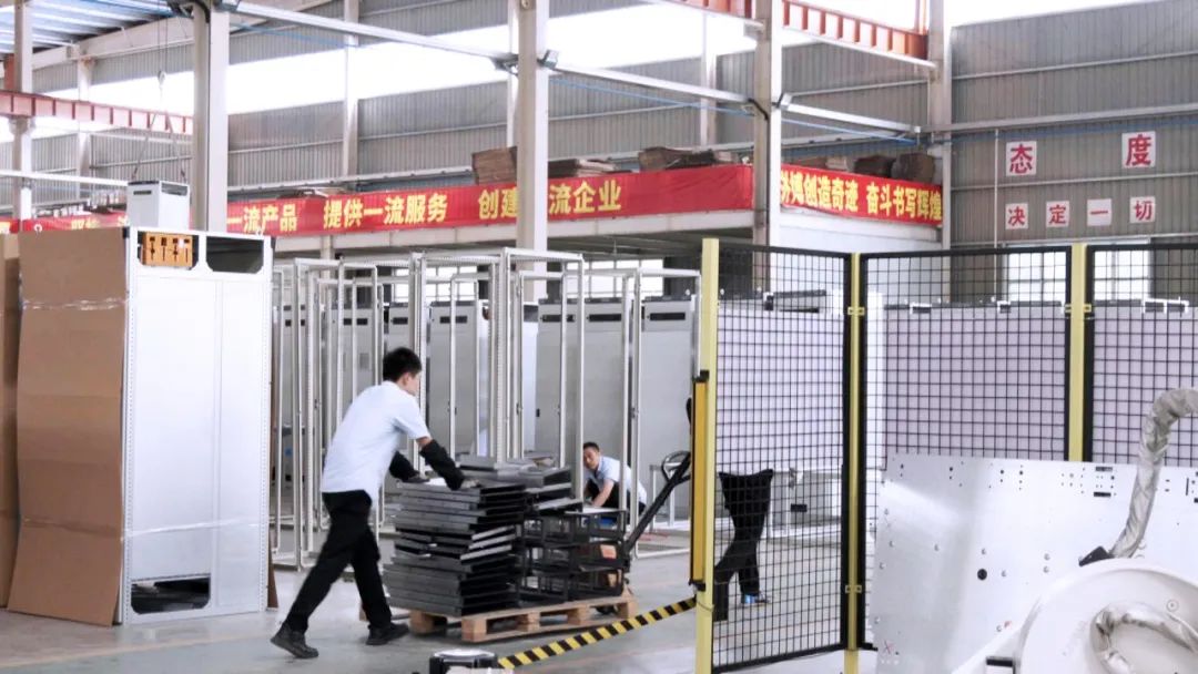 高质量发展看黄陂丨这家企业上新机器人生产线订单排到年底(图2)
