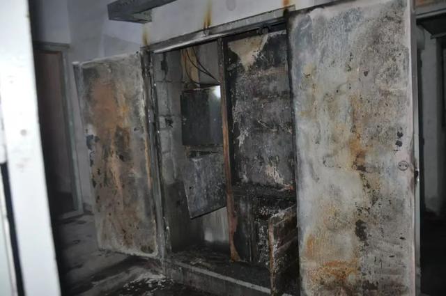 痛心！近期因电缆井起火事故已致2人身亡(图1)