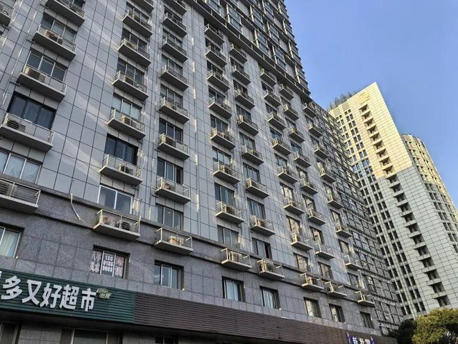 事发上海！装个宽带物业要收“开门费”(图1)