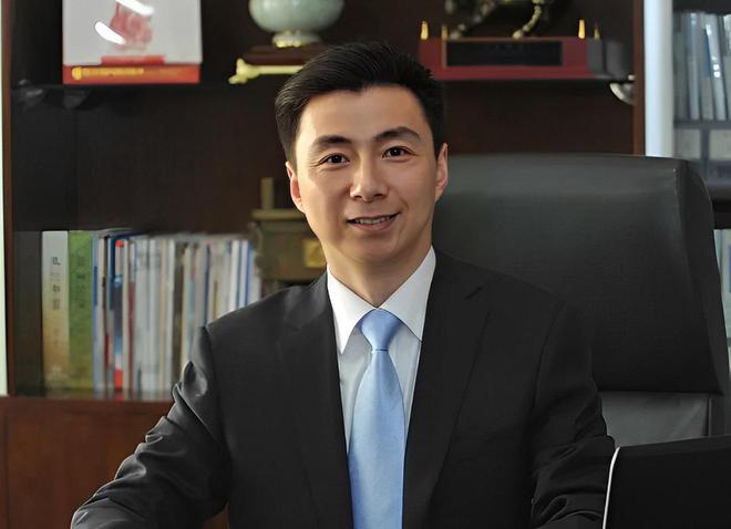 江苏镇江2025年十大富豪坐拥身价740亿低调女老板闯进前三名(图3)