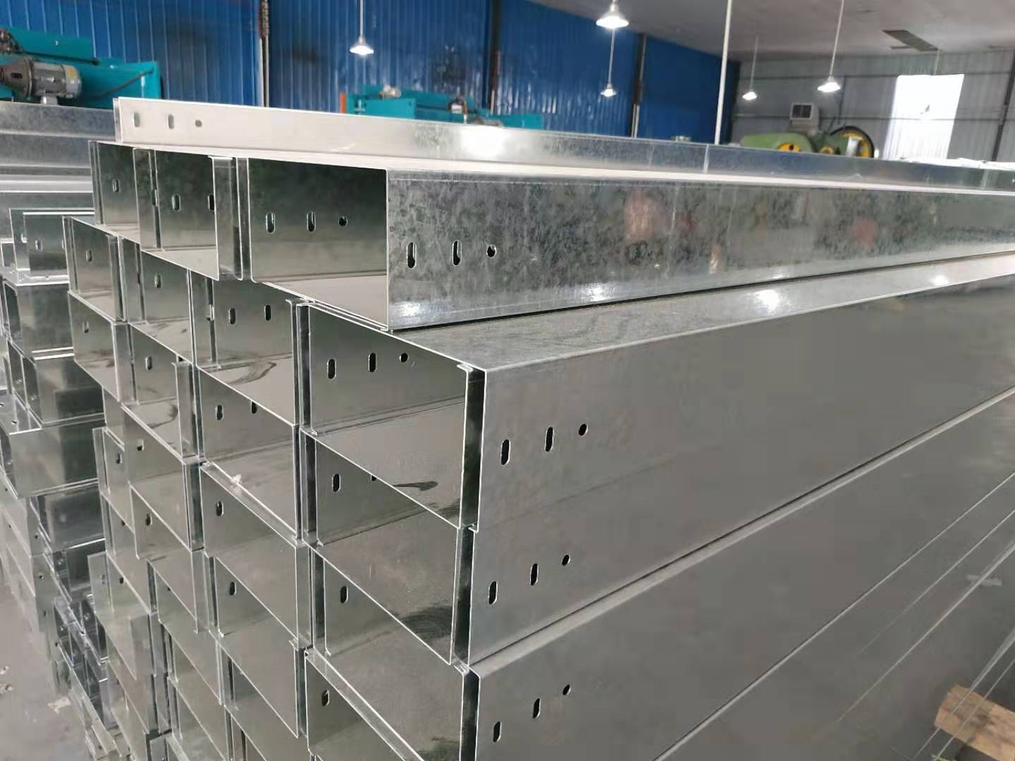 云南飞协电缆桥架成套设备公司获高新技术企业认证