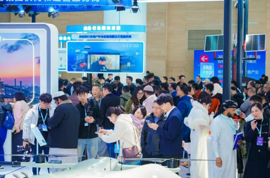 千款新品亮相南安 中国（泉州）专用通信暨应急产业博览会开幕(图2)