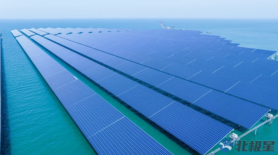中广核烟台招远400MW海上光伏项目全容量并网发电(图1)